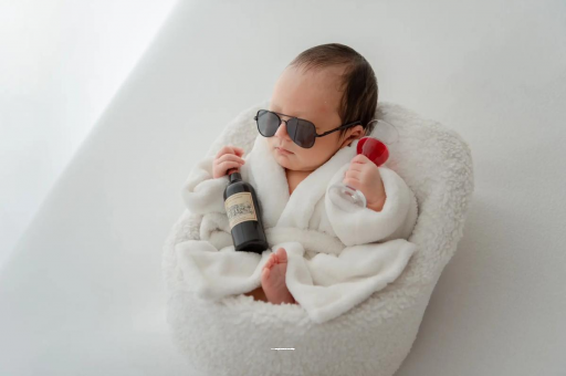 河源宝宝几个月会爬